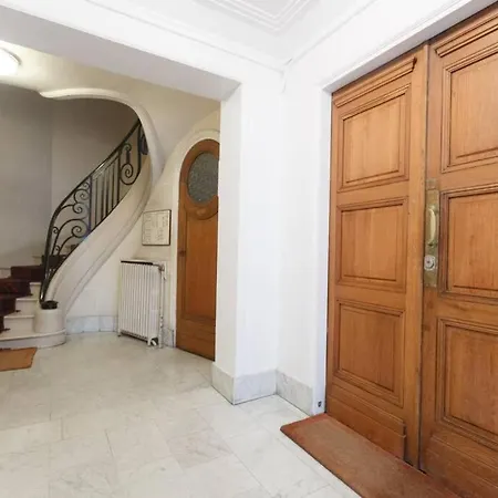 Cozy 4beds -victor Hugo-champs Elysees-trocadero! Apartment